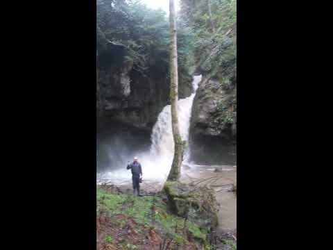 ჩანჩქერი ( водопад) Waterfall